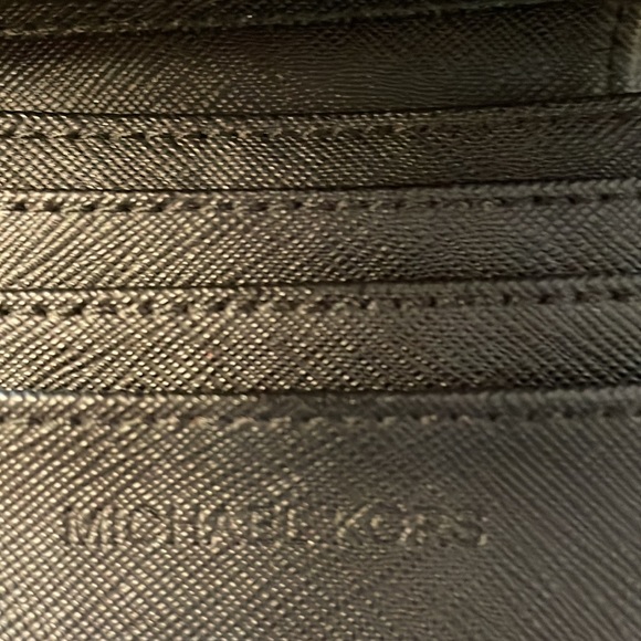 Michael Kors womens wallet black NEW 4 x 4 inches. - Picture 7 of 8